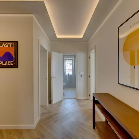 شقة Palmezzo Beachfront With Heated Pool تروغير