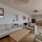 Palmezzo Beachfront With Heated Pool Trogir