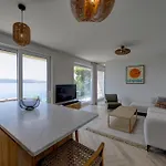 Apartment Palmezzo Beachfront With Heated Pool